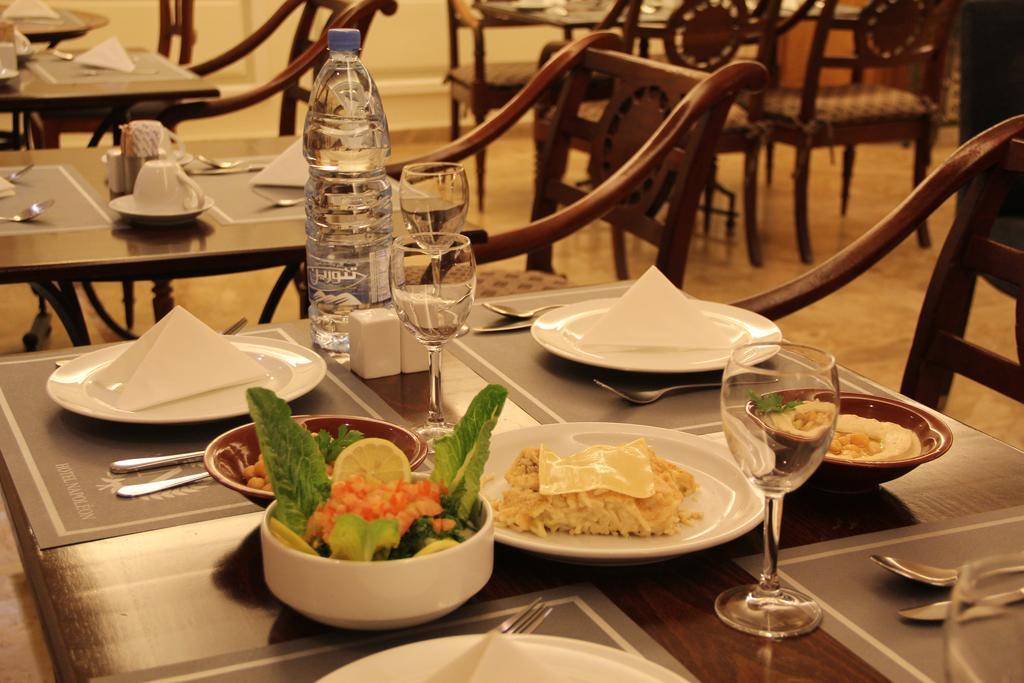 Napoleon Hotel Beirut Eksteriør billede