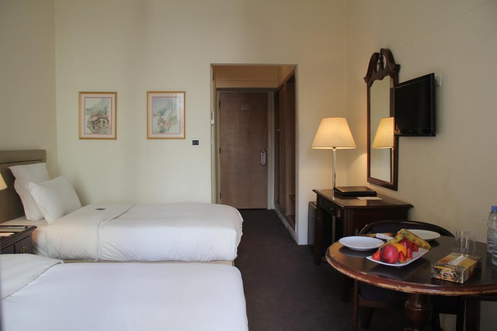 Napoleon Hotel Beirut Eksteriør billede