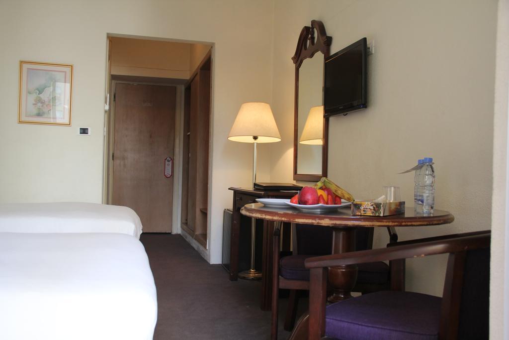 Napoleon Hotel Beirut Eksteriør billede