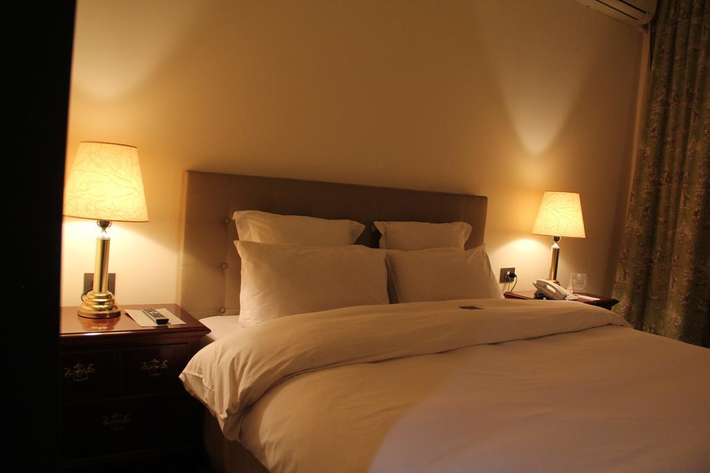 Napoleon Hotel Beirut Eksteriør billede