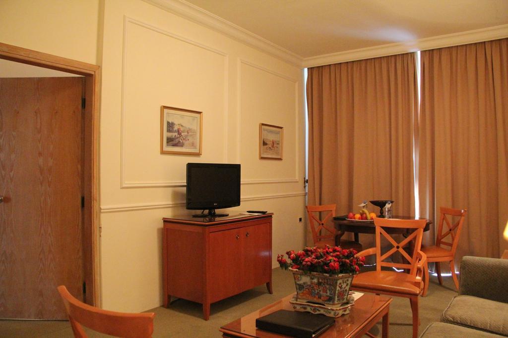 Napoleon Hotel Beirut Eksteriør billede